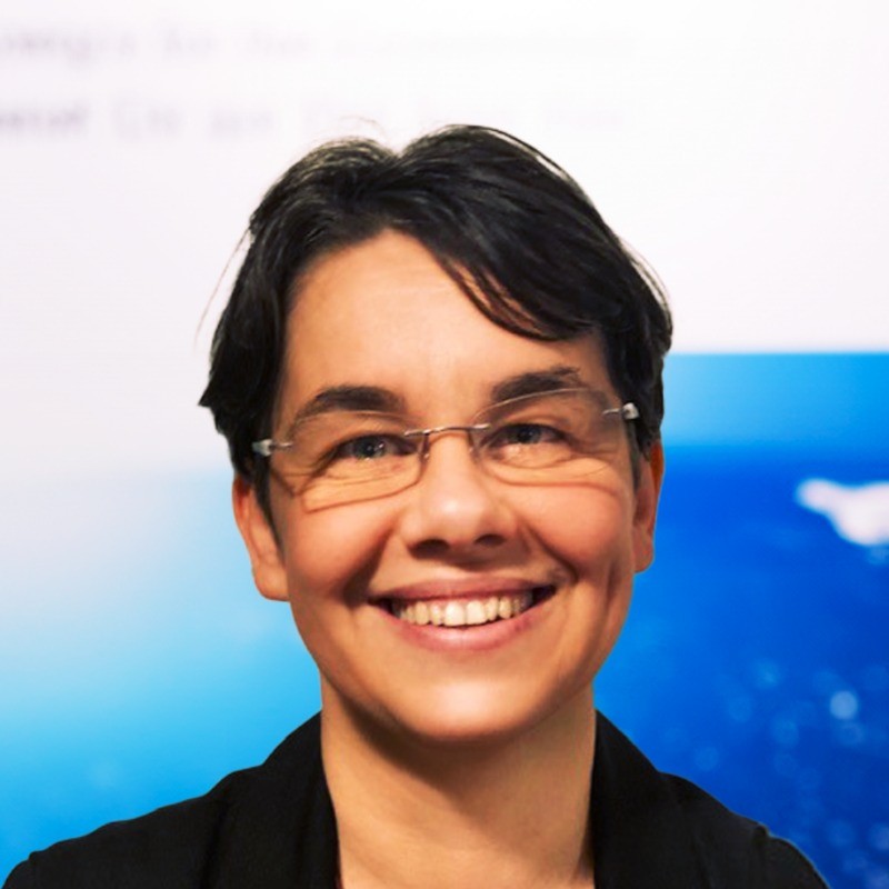 Csilla Bartok Csilla Bartok